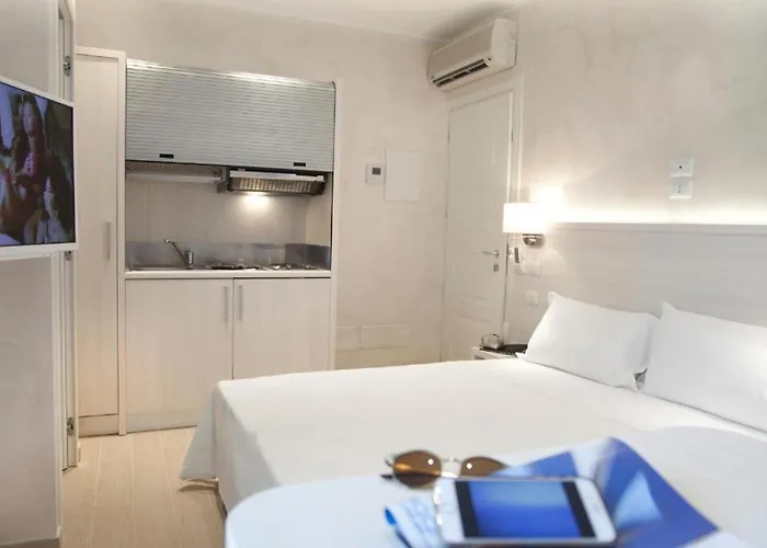 Marina Beach Hotell *