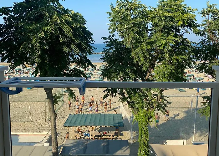 Marina Beach 酒店 里米尼