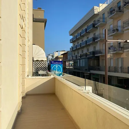 Hotel Marina Beach *