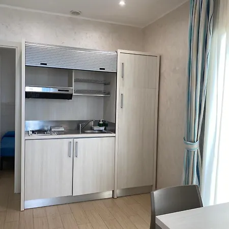 Marina Beach 酒店 *