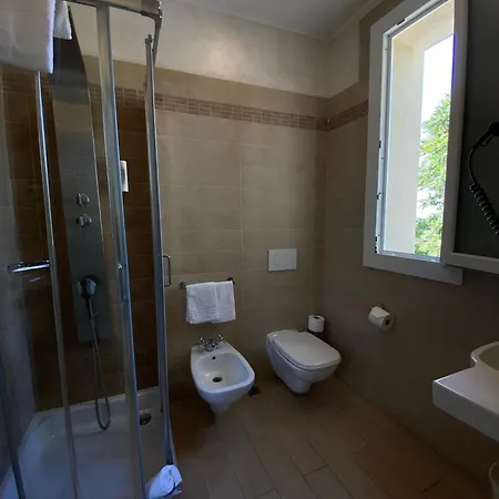 Hotel Marina Beach *