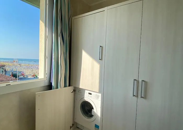 Marina Beach Ξενοδοχείο *