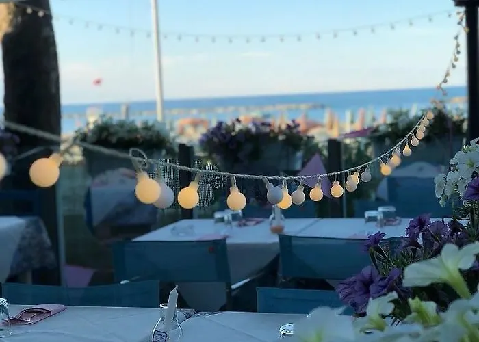 Hotel Marina Beach *