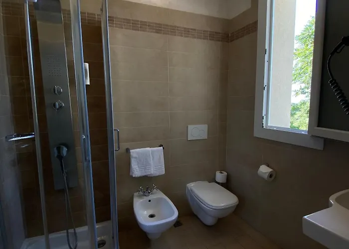 Hotel Marina Beach *